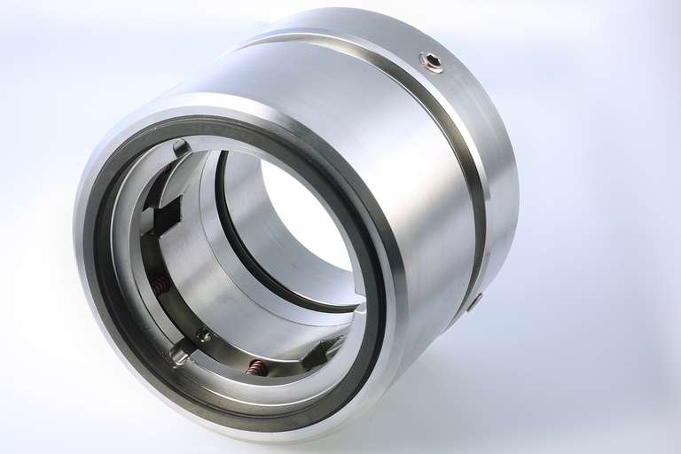 Hundreds of shaft seals for pipeline screw pumps
